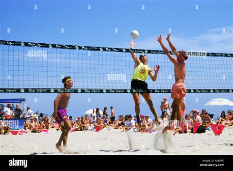 Men's annual beach volleyball tournament in Laguna Beach, California ...