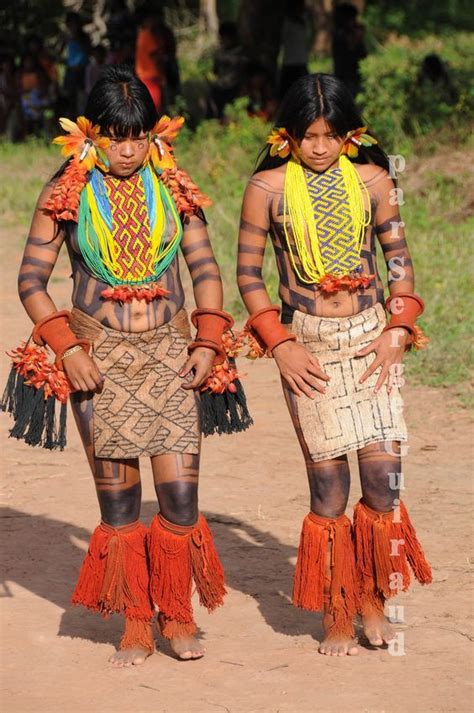 tribus zoe del amazonas - Búsqueda de Google | Traditional outfits, Native people, Women