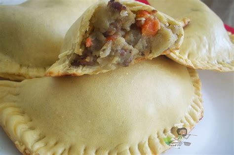 Nigerian Meat Pie recipe : How to make Nigerian Meatpie - Nigerian Food TV