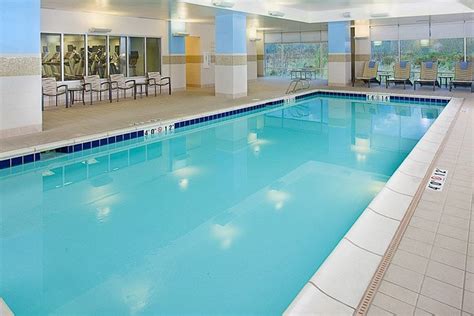 Residence Inn Seattle Bellevue/Downtown Pool: Pictures & Reviews - Tripadvisor