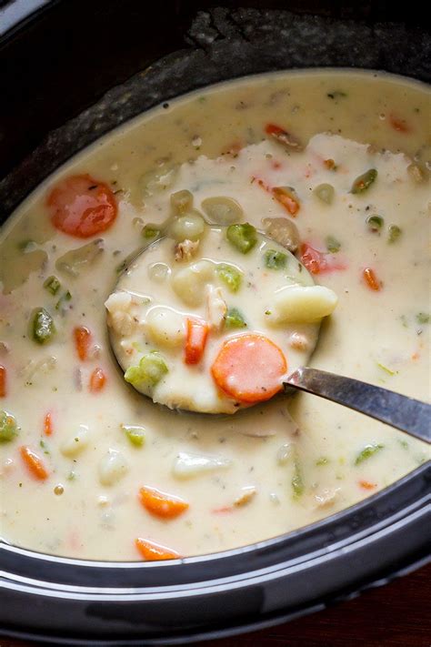 Slow Cooker Creamy Chicken Potato Soup — Eatwell101