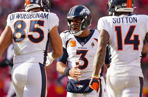 Denver Broncos QB Russell Wilson Gets Emotional on Teammates' Public Support - Sports ...