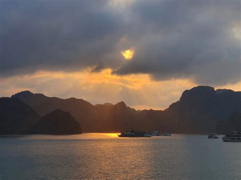 One night cruise around Halong Bay | Stylish Traveler