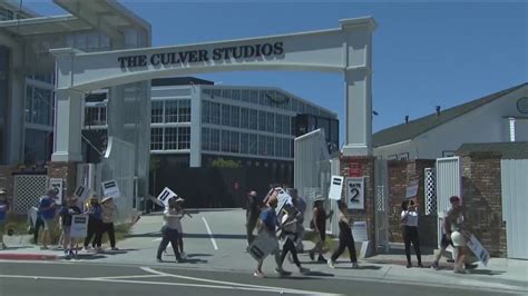 Hollywood actors join screenwriters on strike as talks collapse | cbs8.com