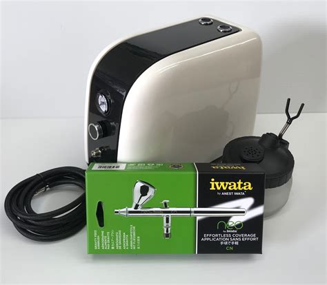 Airbrush & Compressor Kit - Iwata Neo Start-up