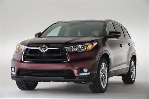 Toyota Kluger: all-new SUV now seats eight, but still lacks diesel - photos | CarAdvice