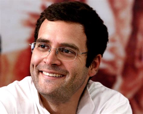 Rahul Gandhi -The Indian Dream Leader: Rahul Gandhi Biography -Early ...