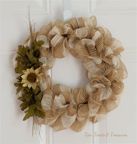 Tips, Treats & Treasures: Fall Mesh-Ribbon Wreath~Easy How-to tutorial