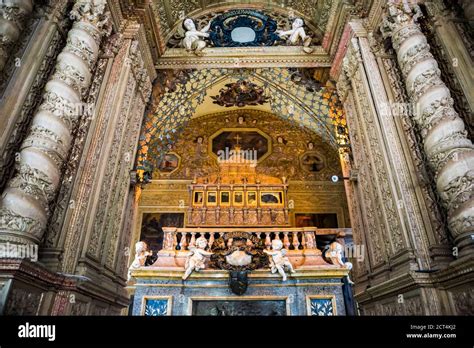 Tomb of St Francis-Xavier, Basilica of Bom Jesus, UNESCO World Heritage ...