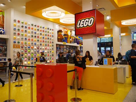 Just Opened: The LEGO Store Flatiron District