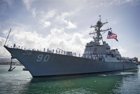 USS CHAFEE DDG-90 zu Einsatz ausgelaufen | US Navy-Schiffspost