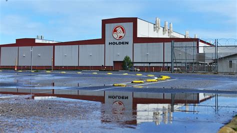 Former Holden workers still struggling to find full-time work two years ...