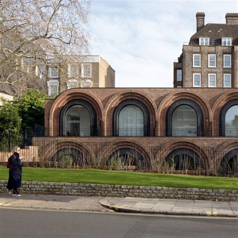 Monumental brick arches outline London townhouses by The DHaus Company – Designlab