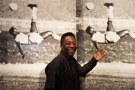 Celebrating Pelé's 1000th goal on Pelé Day (infographic) | Infogram