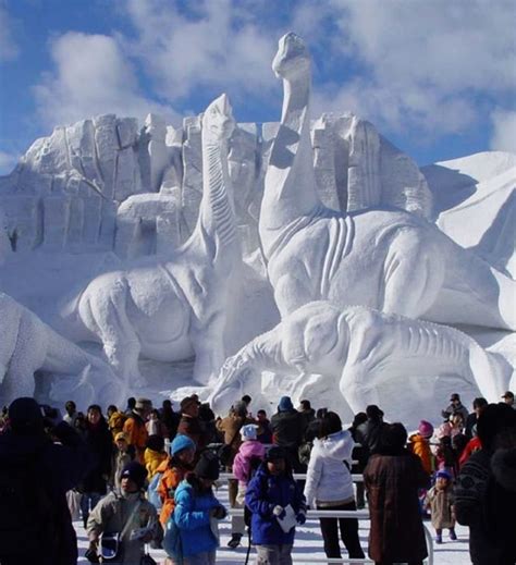 Amazing Dinosaur Ice Sculpture! | The Dinosaur Farm