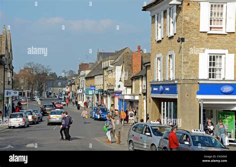 Town Centre, Witney, Oxfordshire Stock Photo - Alamy