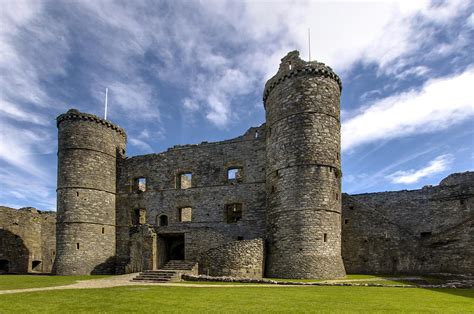 Harlech Castle Wales 1 Photograph by Paul Cannon - Fine Art America