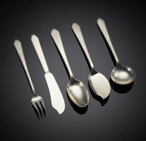 Lunt Sterling Flatware, Treasure Pattern, 15.2 ozt | Witherell's Auction House