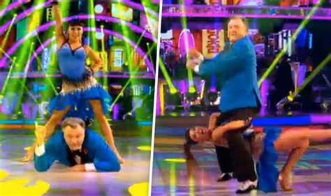 Strictly Come Dancing - Ed Balls 'saved 2016' with GANGNAM STYLE | TV ...