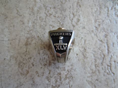 Lot Detail - 2011 Green Bay Packers shareholder Super Bowl 45 ring with REAL DIAMONDS---Aaron ...