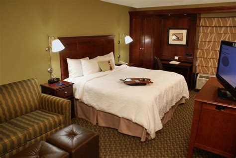 Hampton Inn Addison, TX - See Discounts