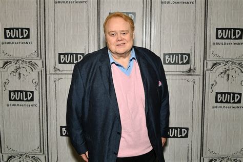 Louie Anderson, Stand-Up Legend and ‘Baskets’ Emmy Winner, Dies at 68