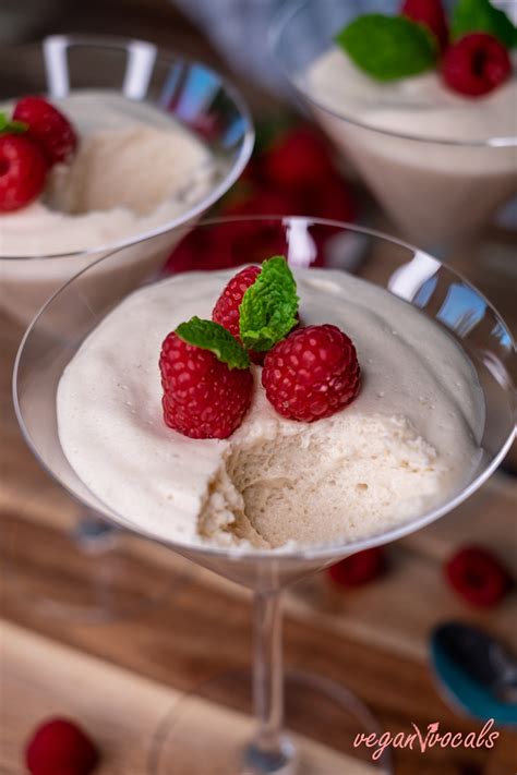 The Best Vegan White Chocolate Vanilla Mousse - veganvvocals.com