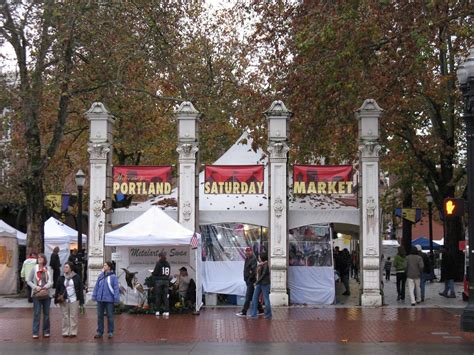 Are Dogs Allowed At Portland Saturday Market