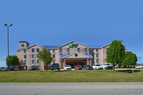 HOLIDAY INN EXPRESS HARRISON $102 ($̶1̶1̶3̶) - Updated 2018 Prices & Motel Reviews - AR ...