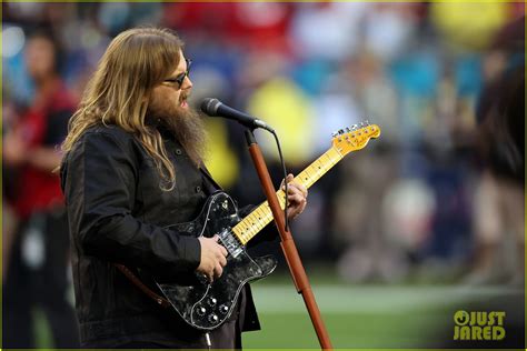 Chris Stapleton Performs National Anthem at Super Bowl 2023 - Watch ...