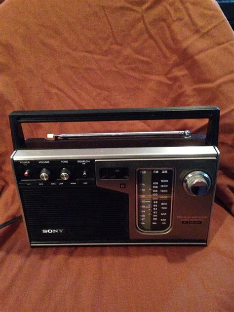 Vintage 1970s Sony 3 Band Portable Radio Model ICF 7370W | Portable radio, Transistor radio ...