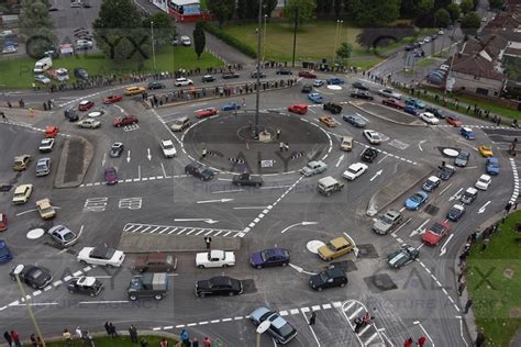 DSC_8258 Swindon's famous Magic Roundabout taken over by 75 cars with ...