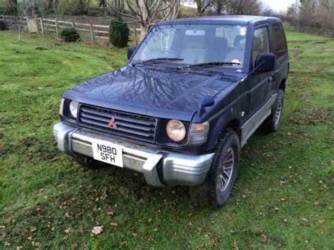 Mitsubishi pajero shogun 2.5 td on road off road farm shoot vehicle