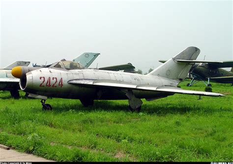 Shenyang J-5 - China - Air Force | Aviation Photo #0629018 | Airliners.net