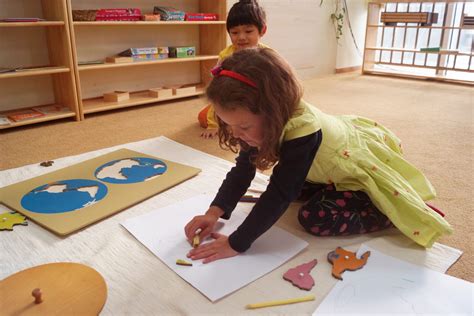 Best Montessori Activities For 3 Year Olds - Montessori Toddler