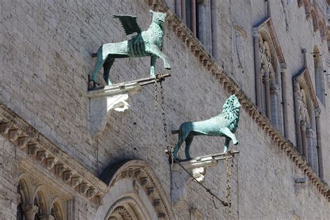 Perugia - City hall - Griffin & Lion town symbols | Perugia … | Flickr