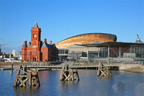 Travel Guide to Cardiff, Wales