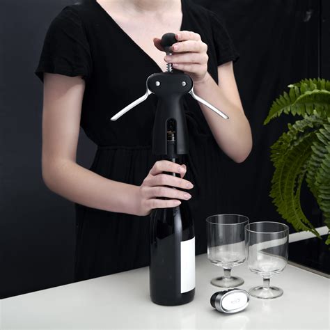 Steel Winged Corkscrew With Removable Foil Cutter | OXO UK