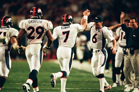 Super Bowl XXXIII: Broncos’ John Elway claims second title vs. Falcons – The Denver Post