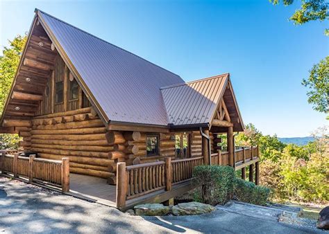 6 Bedroom Pet Friendly Cabins In Gatlinburg Tn | www.resnooze.com