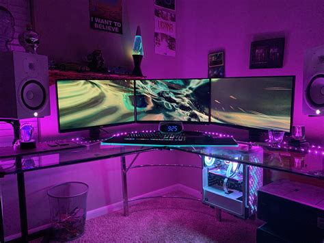 Finally got three monitors. : r/battlestations