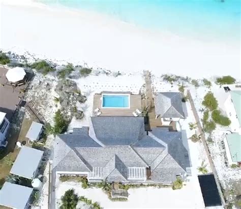 TSH Listing 22 | Beachfront cottage, Exuma, Maine house