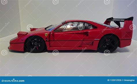 Ferrari F40 Red Racing Car - Side View Editorial Photo - Image of ...