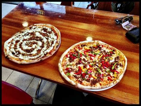 TAU PIZZA CAFE - Restaurant Reviews, Photos & Phone Number - Tripadvisor