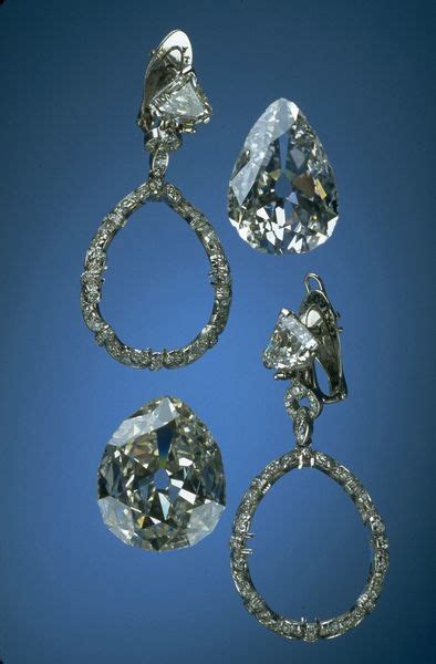 Photograph of the Marie Antoinette diamond earrings showing mounts and ...