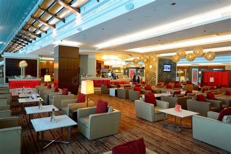 Emirates Business Class Lounge Editorial Photo - Image of airlines, interior: 98912571