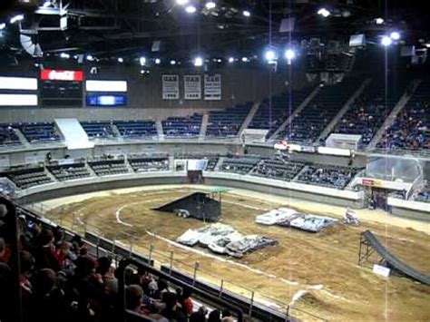 Monster Trucks at Von Braun Center 3.AVI - YouTube