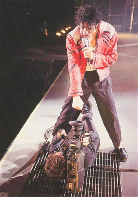 Michael Jackson BEAT IT :D - Beat it Photo (20952787) - Fanpop