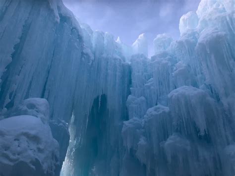 7 Tips for Visiting the Dillon Ice Castles in Colorado - Eternal Arrival