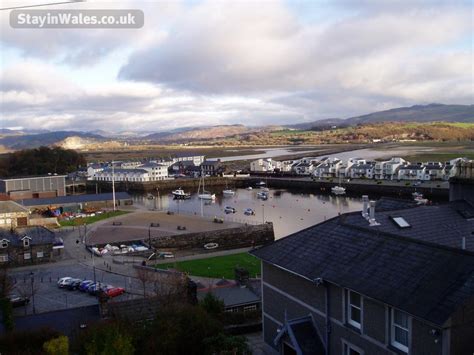 Porthmadog Apartment with Harbour View - Castell